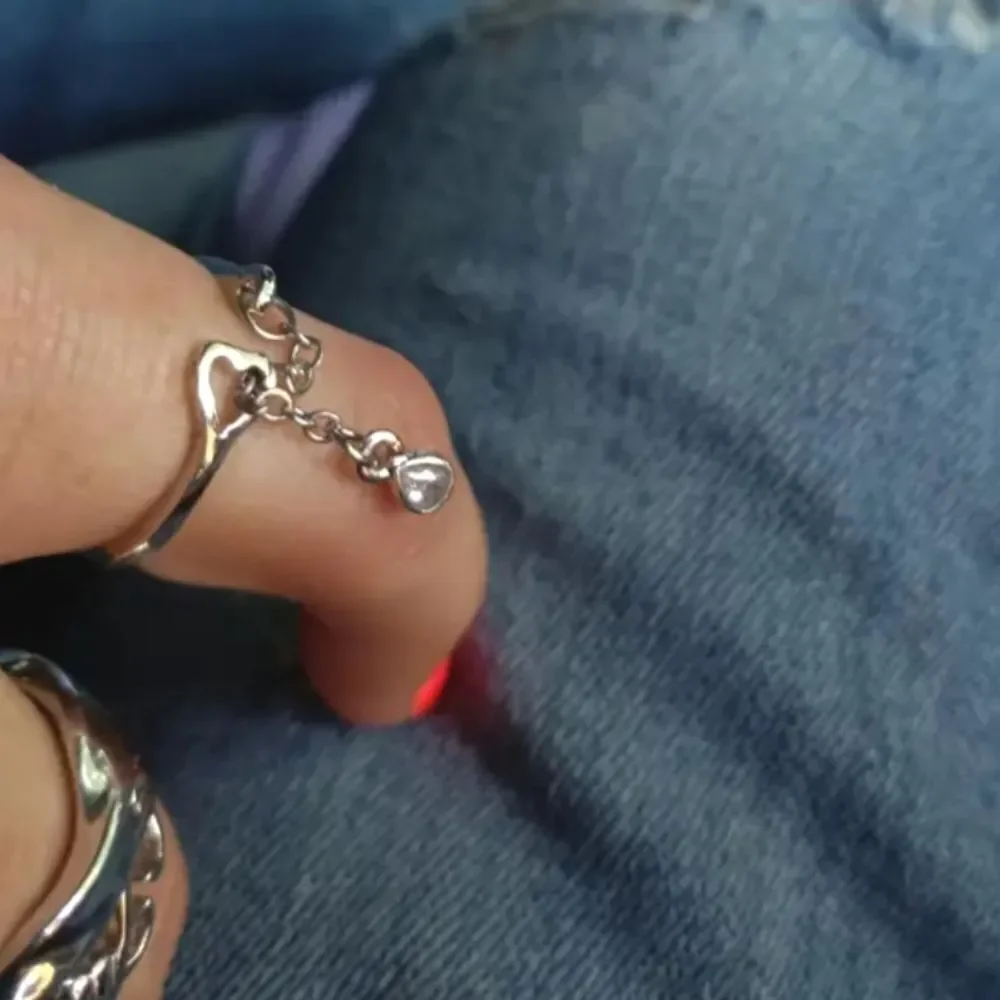 Retro water drop pinky/knuckle ring